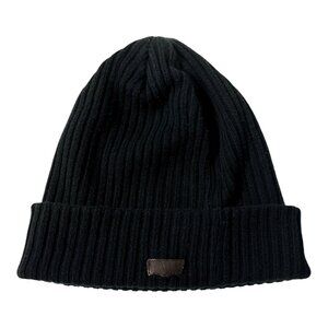 Levi’s Black Ribbed Knit Beanie Hat with Brown Faux Leather Patch – One Size